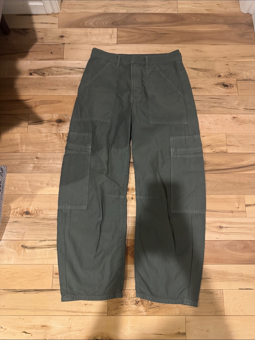 Citizens of Humanity Marcelle Cargo Pants in Green - Picture 4 of 7